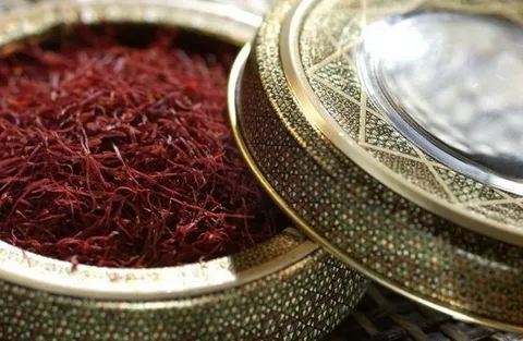 تصویر 3 از زعفران نگین لوکس صادراتی تازه و خوش رنگ